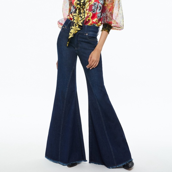 Alice & Olivia BEAUTIFUL HIGH RISE RUFFLE HEM JEAN Flare Dark Wash 70s Indie - Picture 1 of 9